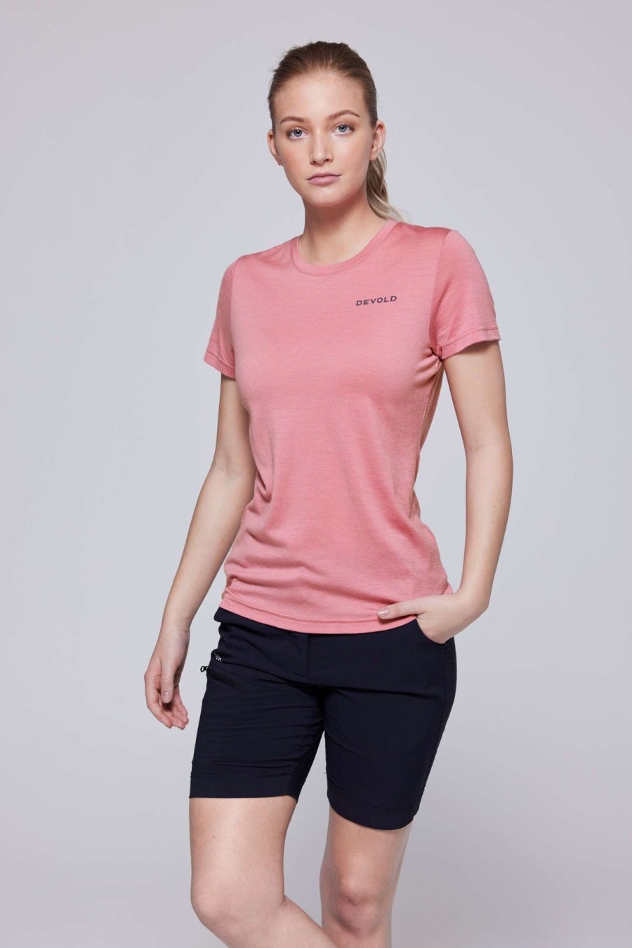 Naiset Devold Padel & Tennis | Naisten Saksa Tee - 100% Merinovillaa Foxglove